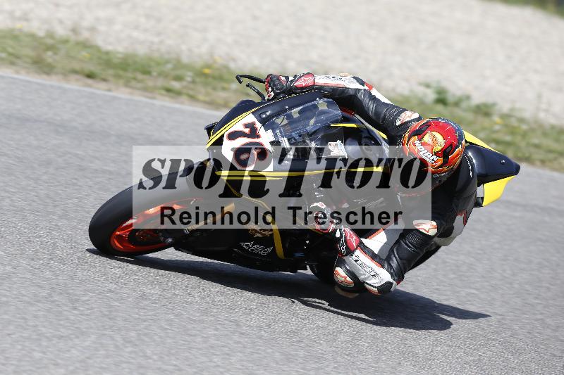 /10 20.04.2026  Pluess Moto Sport ADR/Freies Fahren/76